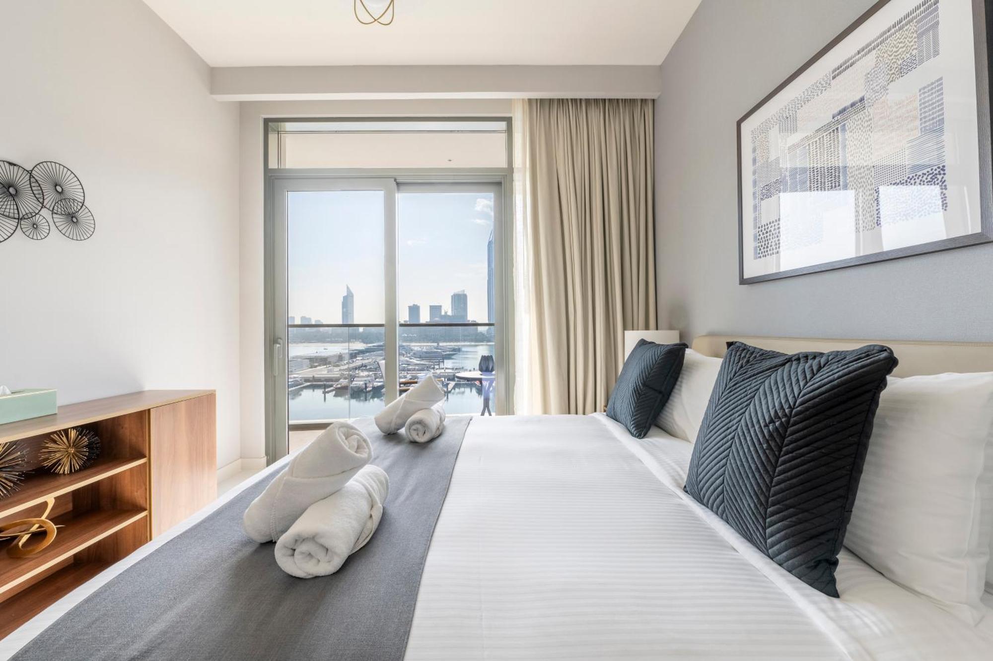 Ultra Luxury Emaar Beachfront - Private Beach And Pool Dubai Luaran gambar
